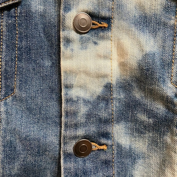 Custom Hand Painted Michigan State Denim Jacket, Size XL - Picture 9 of 14